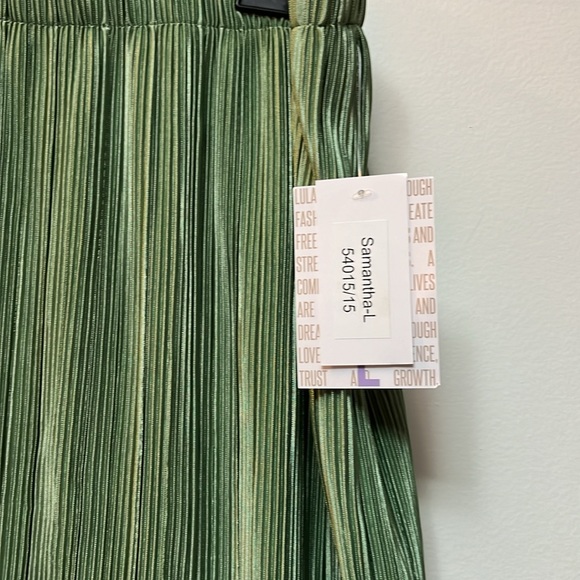 Lularoe Samantha skirt - Picture 3 of 3